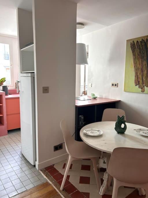 Un Fabuleux Decor Pour Un Chaleureux Appartement Paris Exterior foto